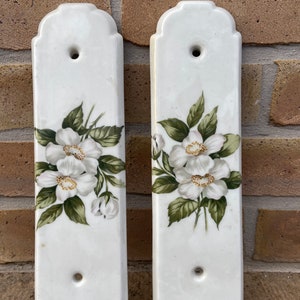 French ART DECO Cleanliness Plates Door Protection 1950 Porcelaine De PARIS decor flower