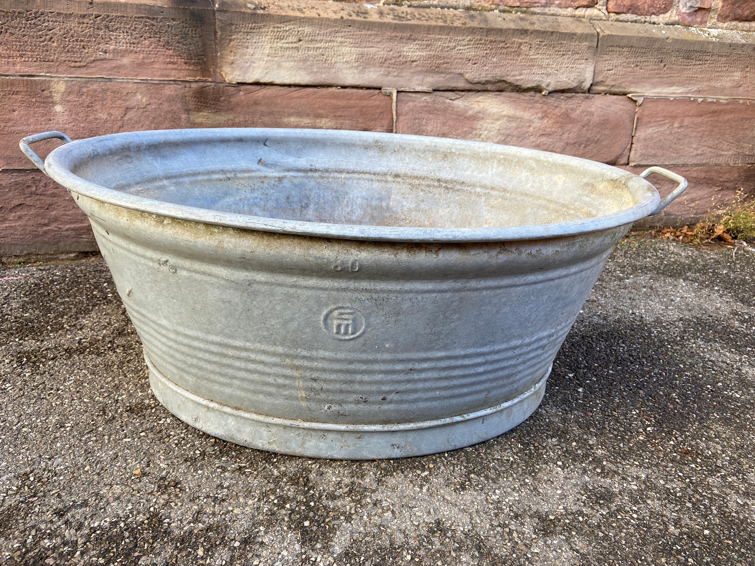 Très Grande Bassine Vintage en Zinc 80 Litres French Tub From Thre 50S