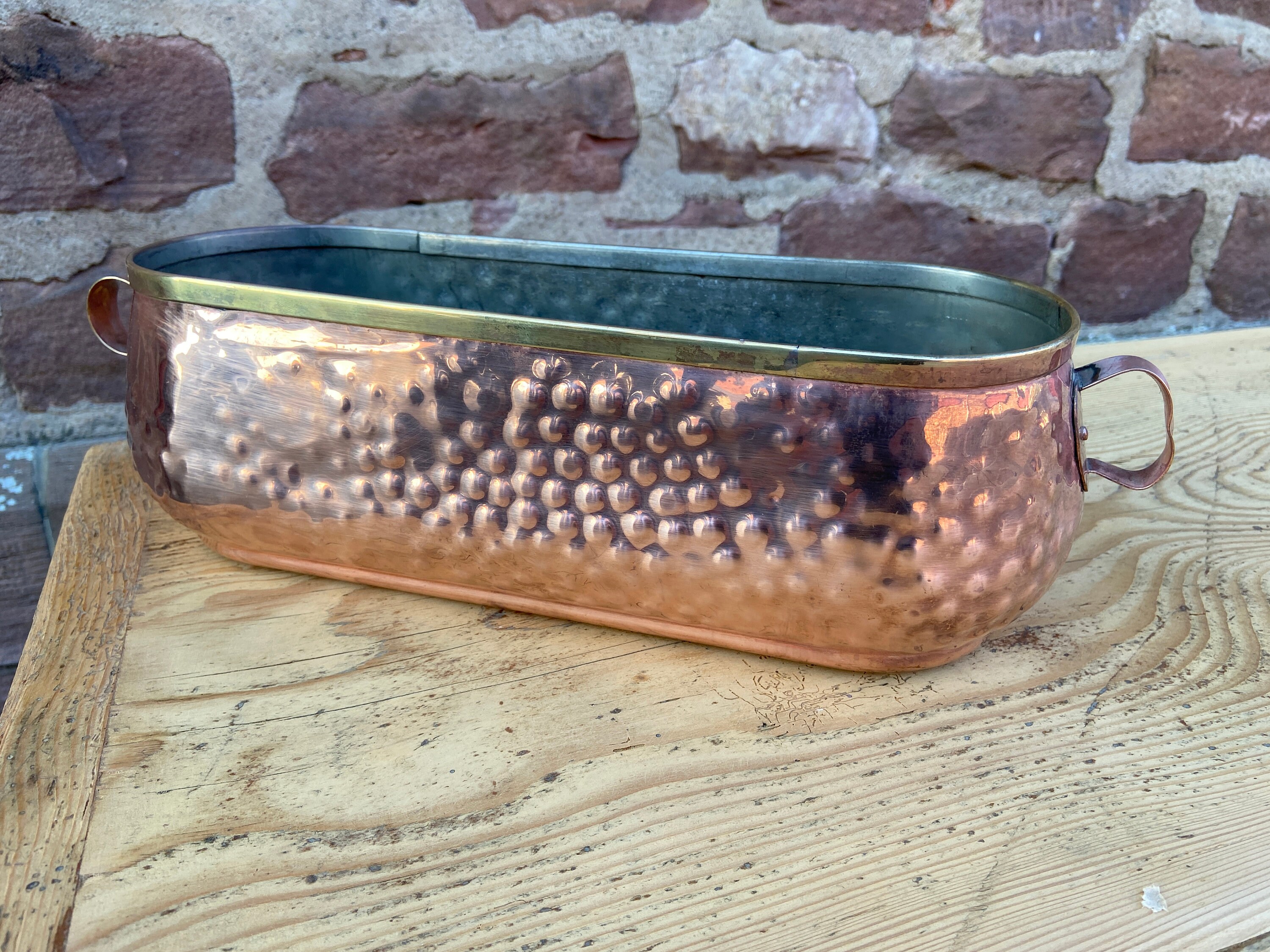 Vintage French Hammered Copper Plant's Pot Cover Jardinière Cache Cuivre