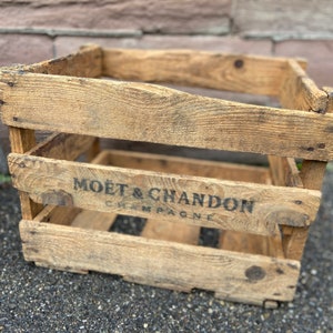 Real transport box Bottle Old wooden champagne box Moet et Chandon France