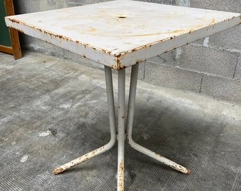 ancienne table bistrot français  café  1960 metal tolix DECO LOFT COLLECTION