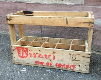 Vintage wooden crate Kiravi brewery