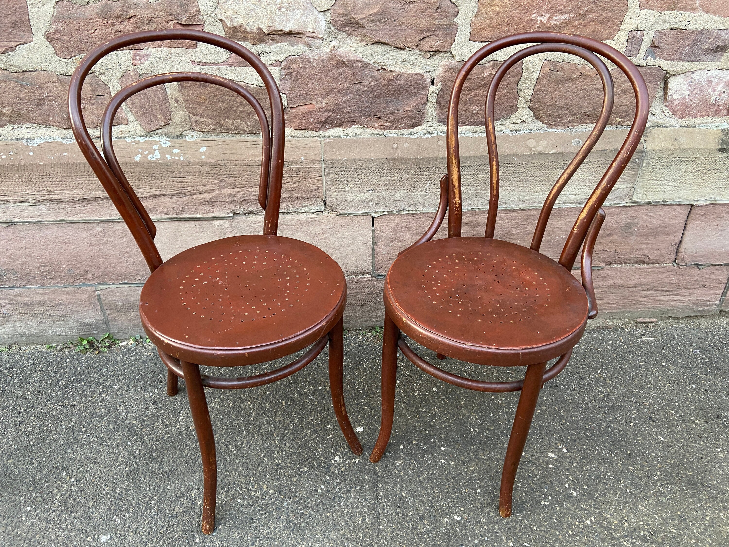 Paire de Chaises Bois Courbé Viennoise Fischel, Thonet Nr 14 et 18 Bugholz Bistro Tuna Chairs Bentwo