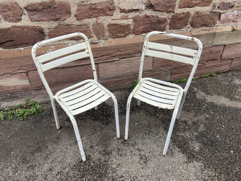 2 chaises Tolix T2 Xavier Pauchard French bistrot chairs Paris Terrasse jardin 50s image 1