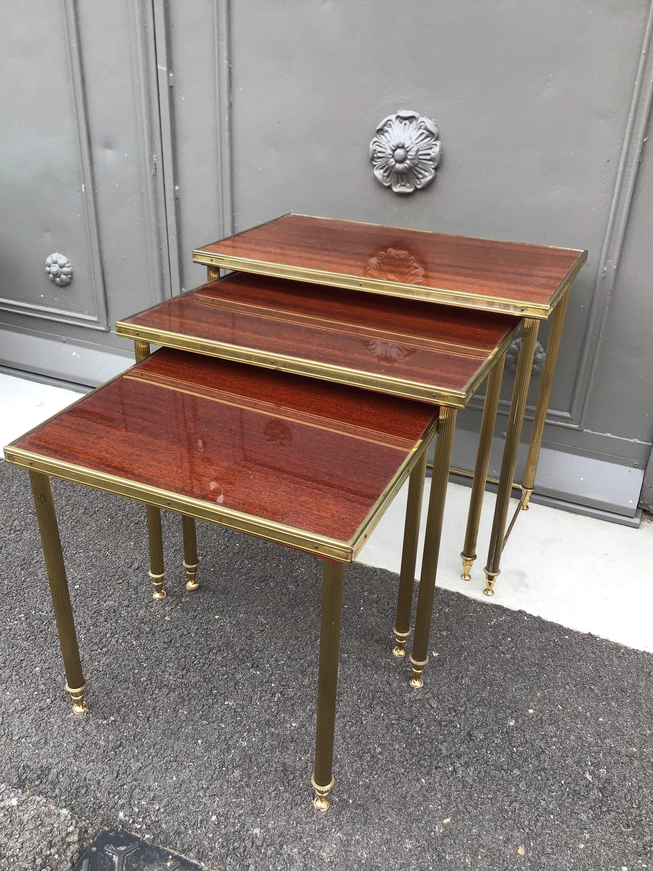 Set Of Three 1950S French Brass & Mahagony Nesting Tables Gigogne