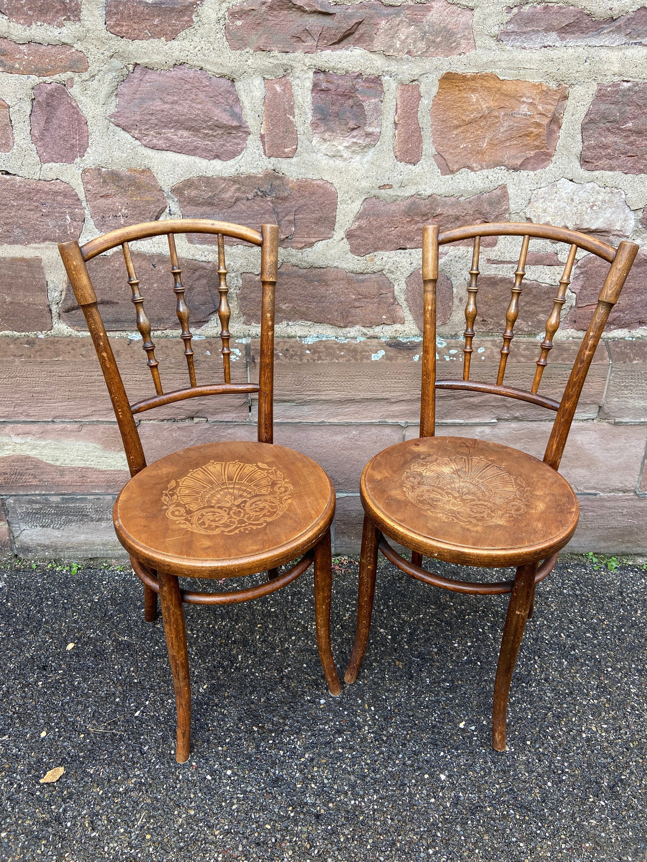 REF 671 Pair of Viennese Bistro Chairs Fischel Thonet Curved