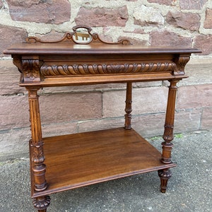 Console tafel kaptafel 1880-1900 Neo Renaissance in Franse walnoot Henri II