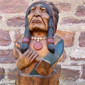 beautiful statue bust of indian carved tribal art Indian Head Indian Wood Hand Carved Apache Cheyenne Sioux Far West