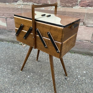Art worker Deco vintage feet compass Scandinavian sewing box sewing box 1950