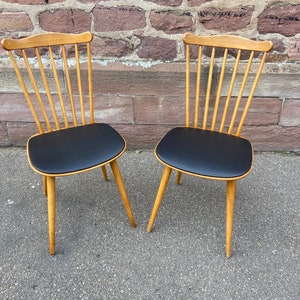 2 cadeiras de bistrô escandinavas vintage estilo Baumann cadeiras de bistrô francesas dos anos 1960 madeira curvada