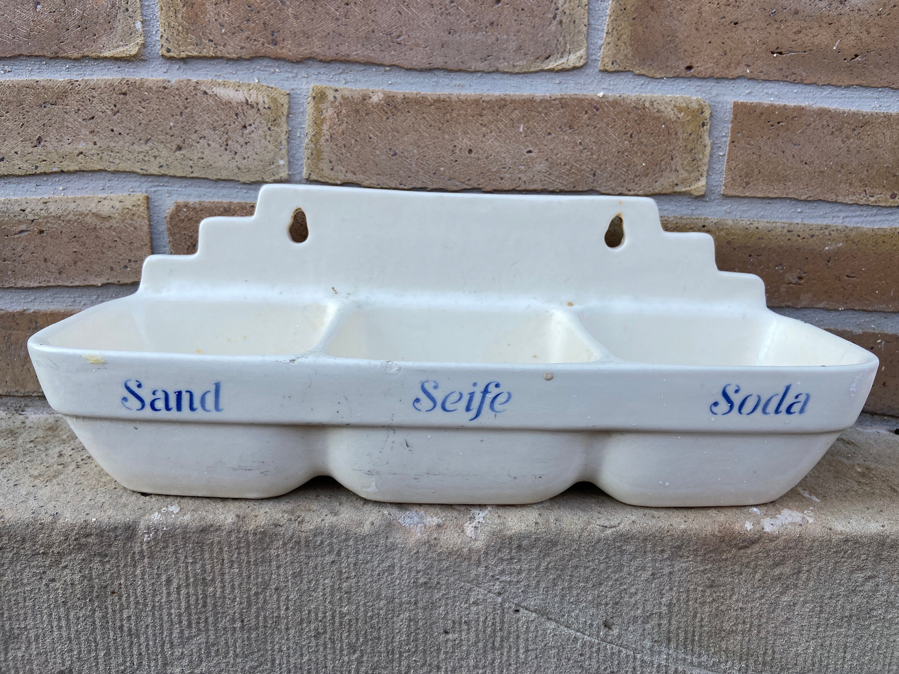 German Soap Porcelaine Shelf Étagère Console à Savon Art Déco Ancienne