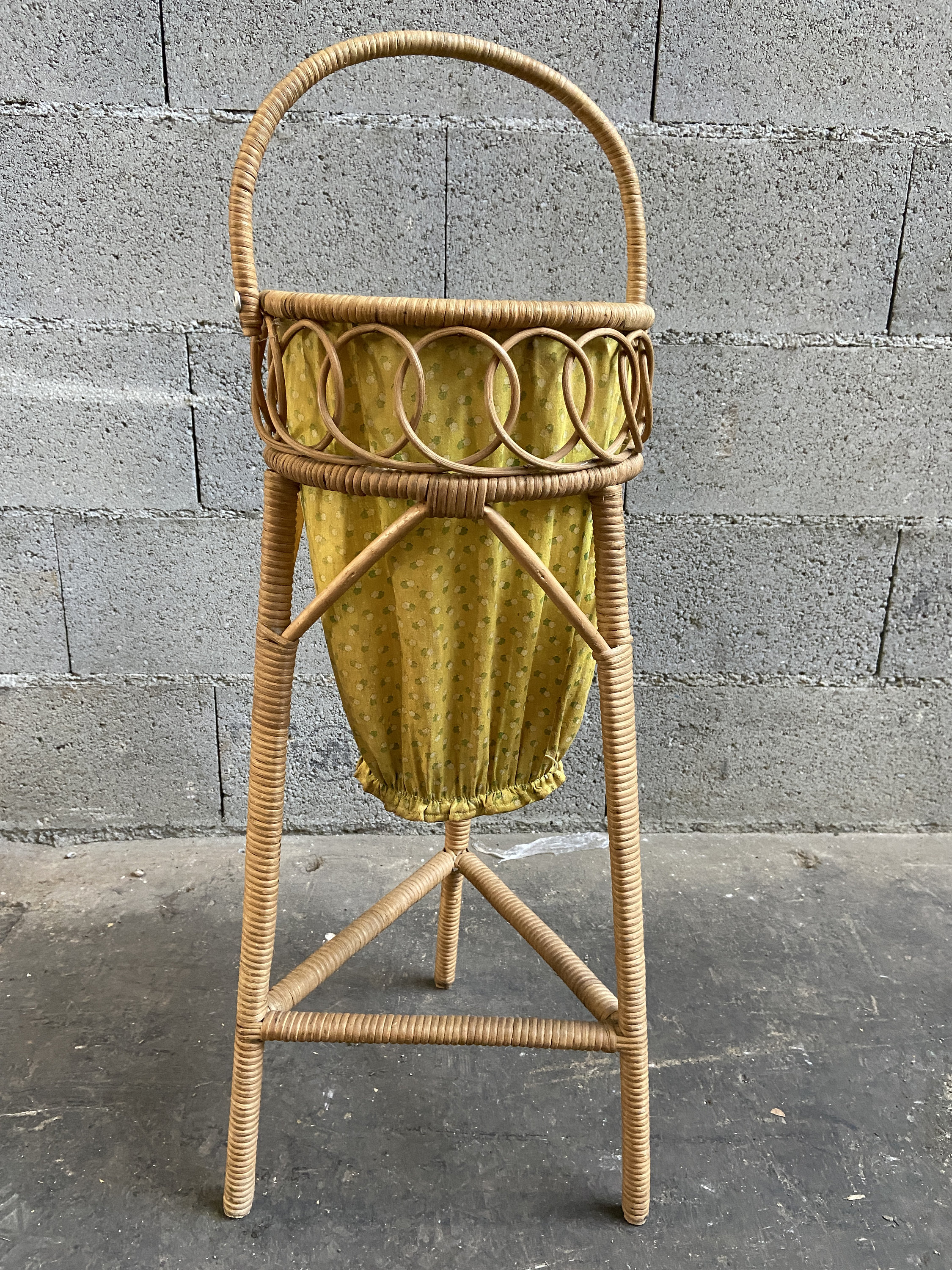 Travailleuse Selette à Couture Vintage 1960 en Rotin