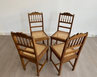 set of 4 oak Henri II Renaissance french carved dining chairs 1900s Louis XIII  Sculpté Chaises à manger