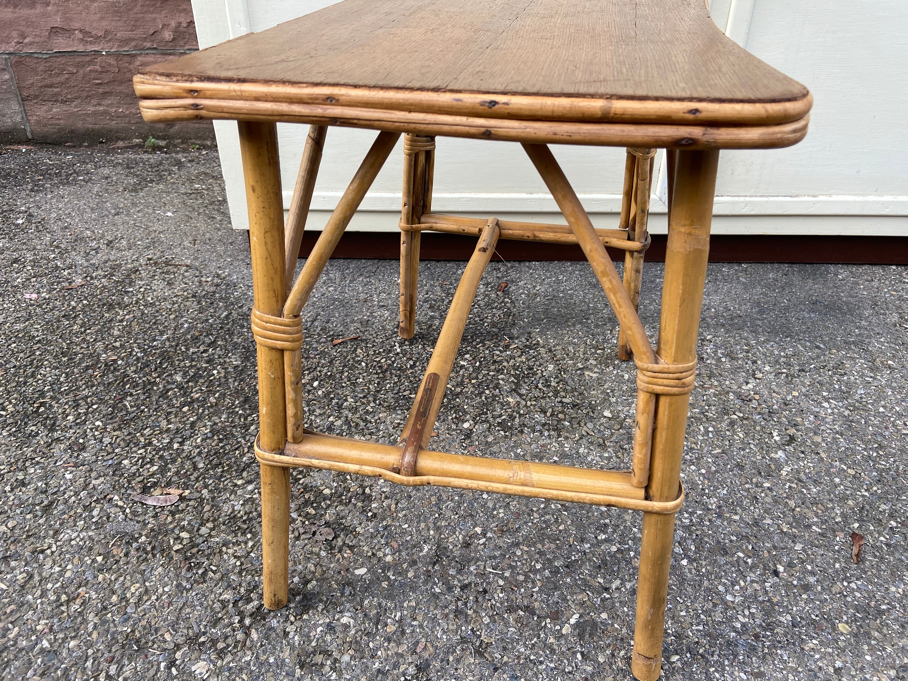 Table Basse Vintage Mid-Century en Rotin et Bambou. Années 50/60.