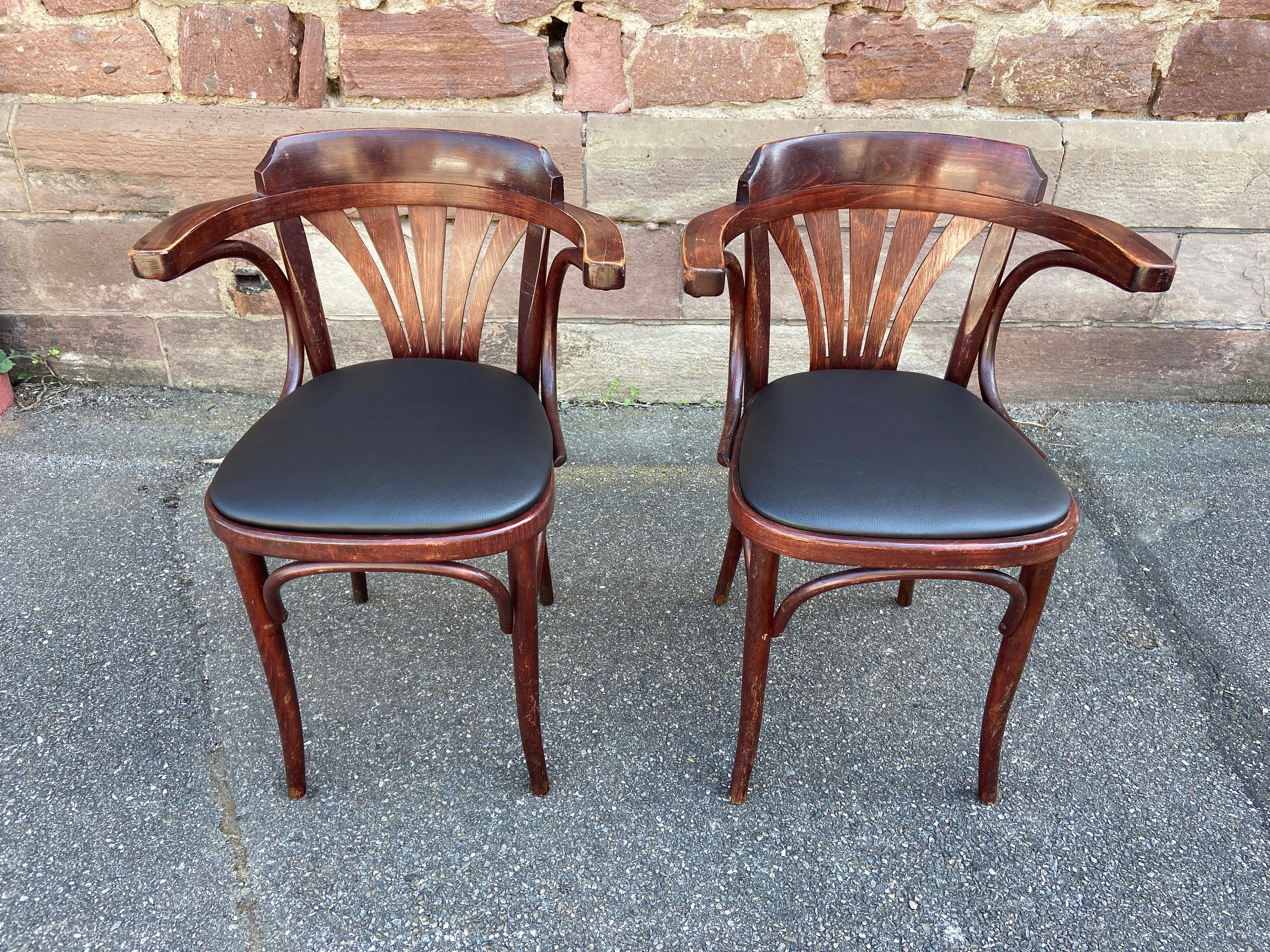 Paire De Fauteuils Restaurant