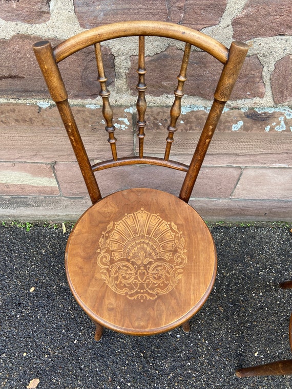 REF 671 Pair of Viennese Bistro Chairs Fischel Thonet Curved
