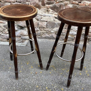 paar houten barkrukken Baumann stijl thonet jaren 60 gebogen hout Kruk barkruk Frankrijk Frans café