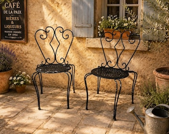 2 Vintage French Metal Garden Patio Lounge Chairs, 1960s Romantic Nostalgic Chairs