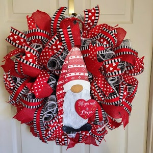 Gnome Wreath,  Gnome Love, Valentine Gnome, Welcome Wreath, Everyday Wreath, Gnome Themes, Unique Wreaths, Love Is All You Need, Gnomes