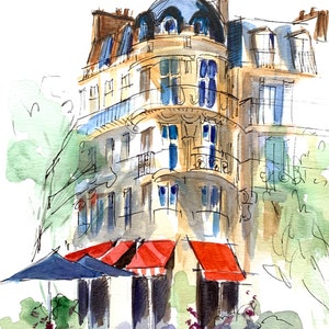 Puede incluir: Boceto en acuarela de un edificio parisino con techo abovedado y balcones. El edificio est&aacute; pintado en tonos beige y azul, con toldos rojos y una sombrilla azul delante. La obra de arte est&aacute; en un cuaderno de espiral.