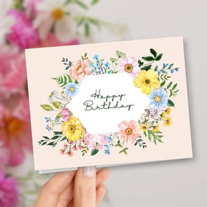 Gepersonaliseerde verjaardagskaart met bloemenkrans DS6902