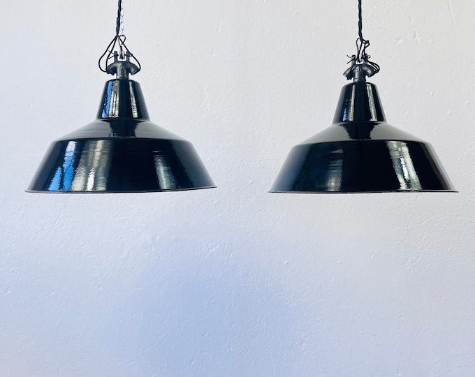 1 Paar Emaillelampen schwarz 30er 40er Bauhaus
