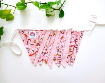 Bunting children&#39;s rooms and party decoration. Garland Squirrels: 118.11&quot; inches long with 10 pennants