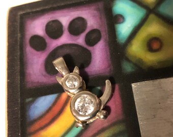 Sterling silver (marked 925) Cat Charm
