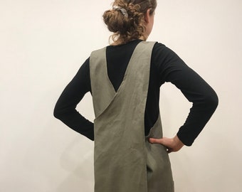 Linen apron with pockets and crossover back, Japanese inspired minimalist style, unisex, handmade in the UK