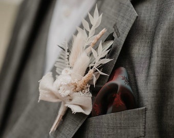 Badge dried flowers groom *groom*