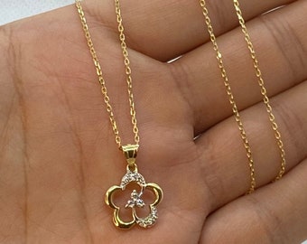 14k Solid Gold Flower Necklace with cubic zirconia 20 inches