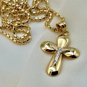 18k Gold Cross Pendant Necklace with Box Chain