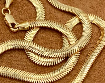 Collar con cadena de serpiente de espiga de oro macizo de 14k/18k (3,5-4 mm)