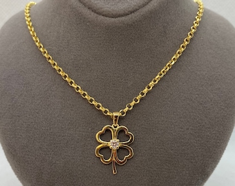 18k solid Gold flower Necklace 20 inches
