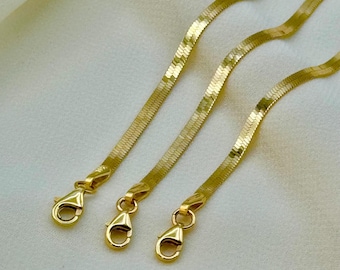 18K Solid Gold Herringbone Bracelet, 7.25”, 2.64 mm, Shiny Gold Bracelet, Flat Gold Bracelet, Delicate Gold Bracelet, Snake Bracelet, Gift .