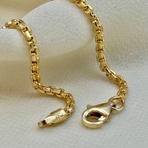 18K Real Gold Box chain Bracelet ,2mm,7.5"inches, Yellow 18K box Bracelet ,18k Bracelet for Women -Pure 18k Gold-7.5"- Birthday Gift.