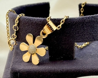 18k solid Gold Flower Necklace with Cable Chain- 18k Solid Gold  flower Necklace ,Birthday Gift, Gift For Her - Anniversary Gift, for mum.