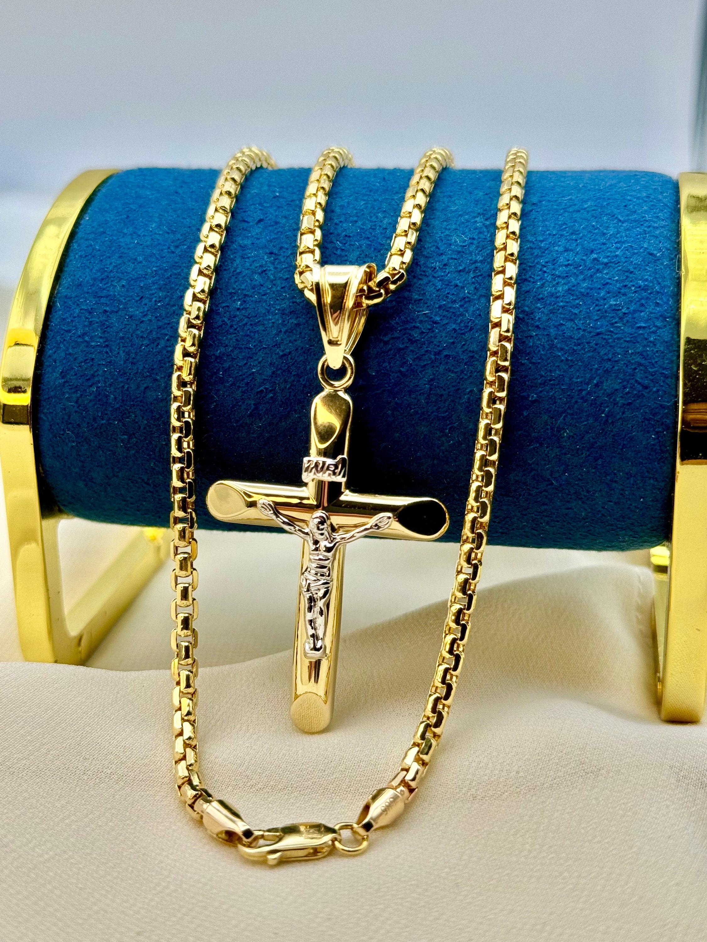 14k Gold Cross Necklace Crucifix Cross Pendant INRI Jesus Christ Box chain 3.5 mm 24 22