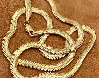 14k/18k Solid Gold Herringbone Snake Chain Necklace (3.5-4mm)