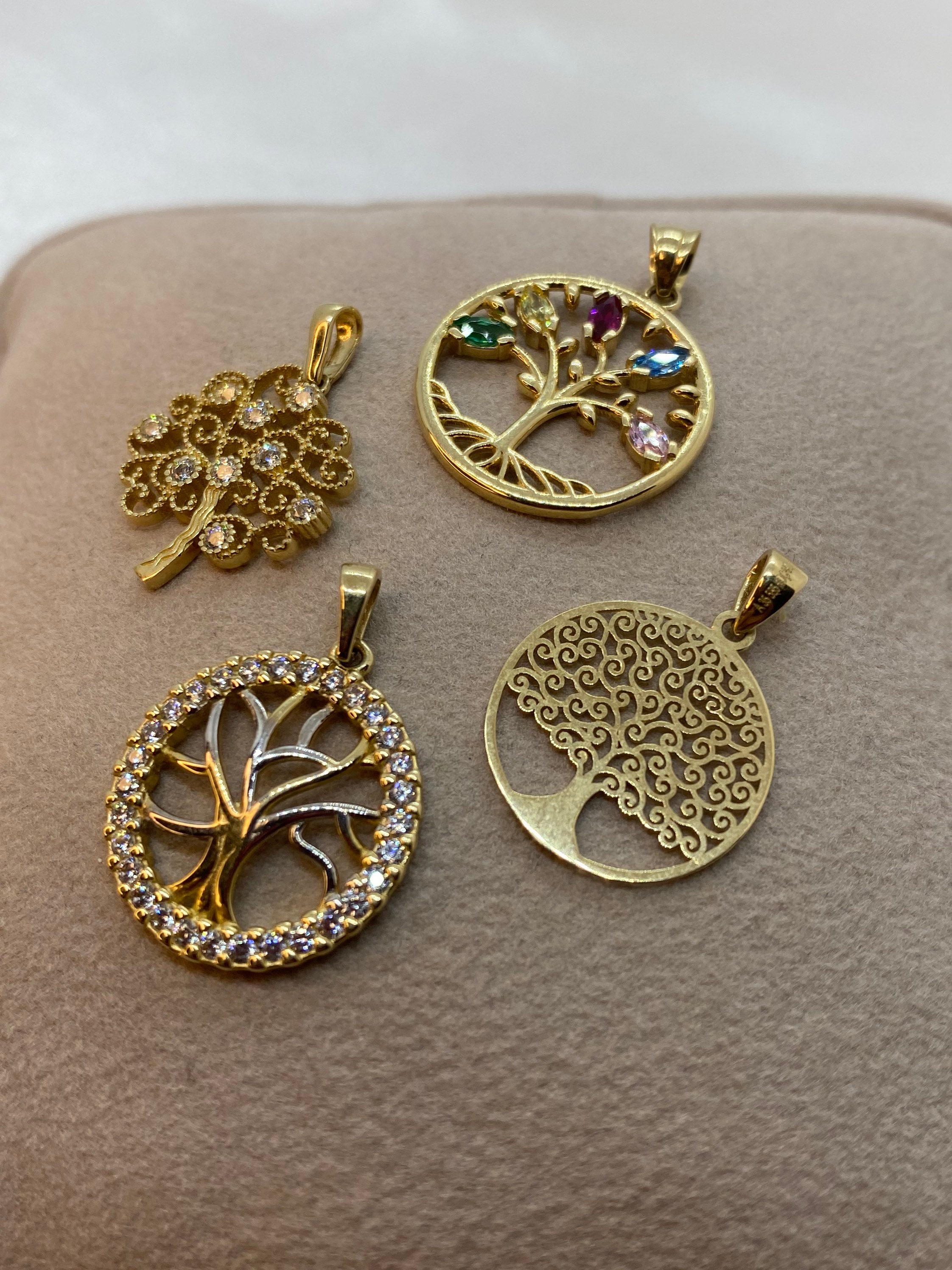 Buy forme di LucchettaLucchetta - 9ct Yellow Gold Tree of Life Gold Pendant  Necklace, 17.7 Inch (45cm) - Made in Italy Certified Online at  desertcartINDIA