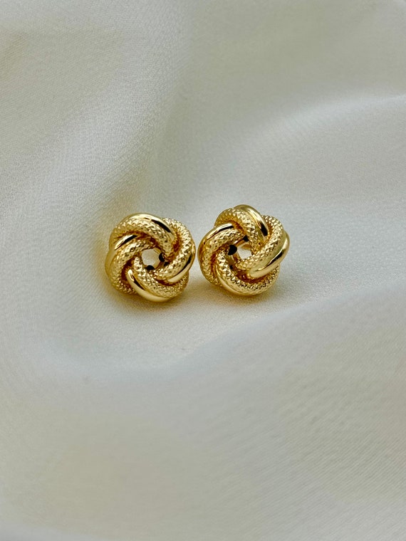18k Gold Love Knot Stud Earrings With Engraved Details