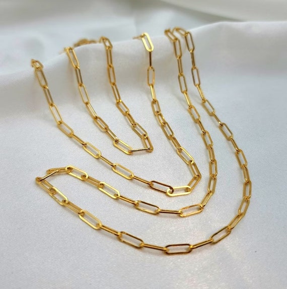 Hius 18K Gold Plated 8mm Dainty Half Twisted Paperclip Chain Necklace for  Women,17