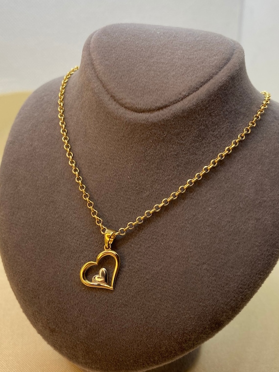 18k Gold Heart Necklace With Rolo Chain19.5