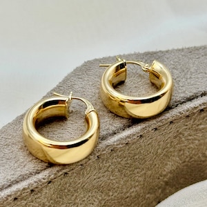 18k Gold Hoop Earring, Fat Hoop Earring, Gold Hoop Earring, gift Earring , for her ,Birthday Gift ,For Mom, anniversary Gift , for mum.