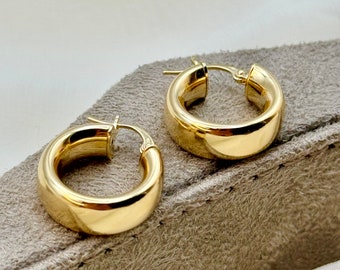 18k Gold Hoop Earring, Fat Hoop Earring, Gold Hoop Earring, gift Earring , for her ,Birthday Gift ,For Mom, anniversary Gift , for mum.