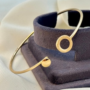 18k Gold Bangle, Gold Bangle Bracelet For Women, Birthday Gift, Best Jewelry, For Her, Anniversary Gift, Circle design Bangle .