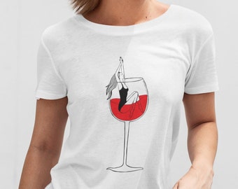 Organic cotton, girl in the glass shirt, feminist t-shirt, feminism shirt, wine girl t-shirt, gift for girl, gift for best friend