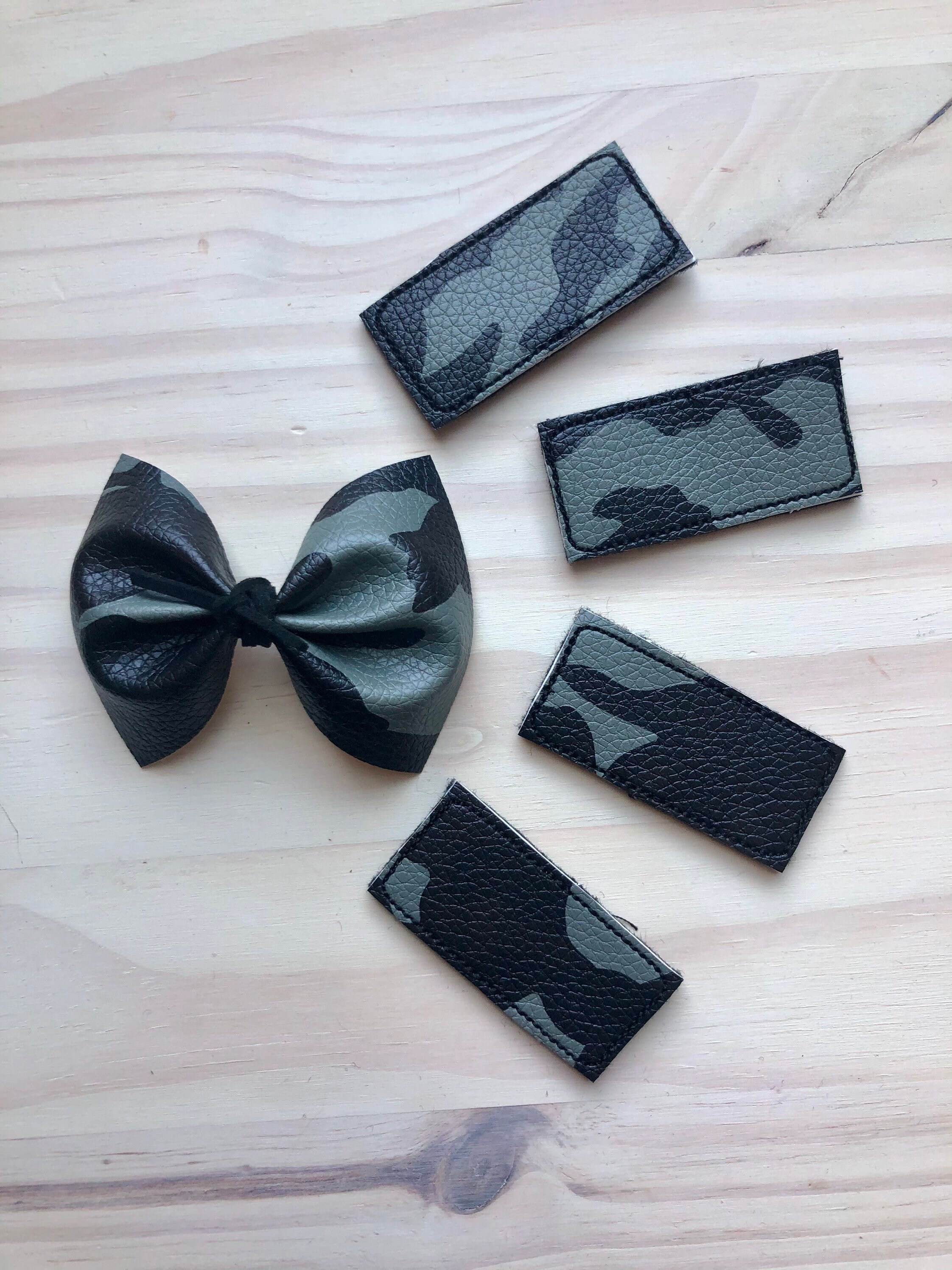 Camo Bow Camouflage Hair Bow Camo Snap Clip Etsy