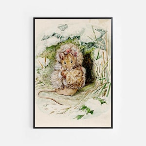 Pode incluir: Uma ilustração em aquarela de um rato marrom usando um laço vermelho, sentado em uma cena de floresta nevada. O rato está olhando para o espectador com uma expressão curiosa.