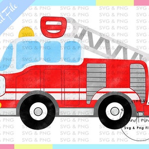 Puede incluir: Ilustraci&oacute;n de un cami&oacute;n de bomberos rojo con ruedas negras, una escalera plateada y ventanas azules. La imagen incluye el texto "Digital File" y "SVG & PNG Files". El cami&oacute;n de bomberos tiene una luz amarilla en la parte superior.